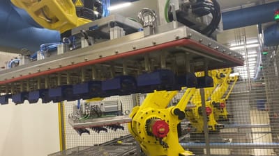 Pinze su misura per i croissant, robot in serie